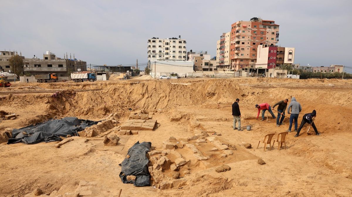 Fotky: Gaza odkryla 2000 let starý hřbitov vlivných Římanů